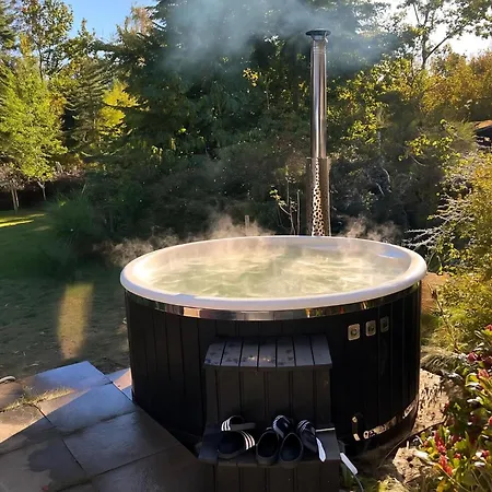 Cosy Summerhouse With Private Garden *