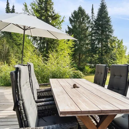 Cosy Summerhouse With Private Garden Дом отдыха *