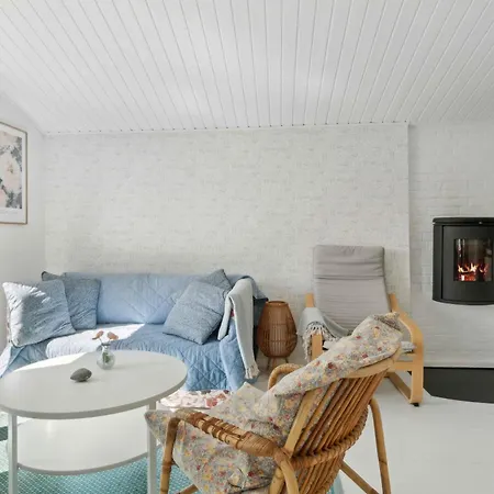 Cosy Summerhouse With Private Garden Nyrup