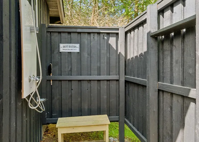 Feriehus Cosy Summerhouse With Private Garden