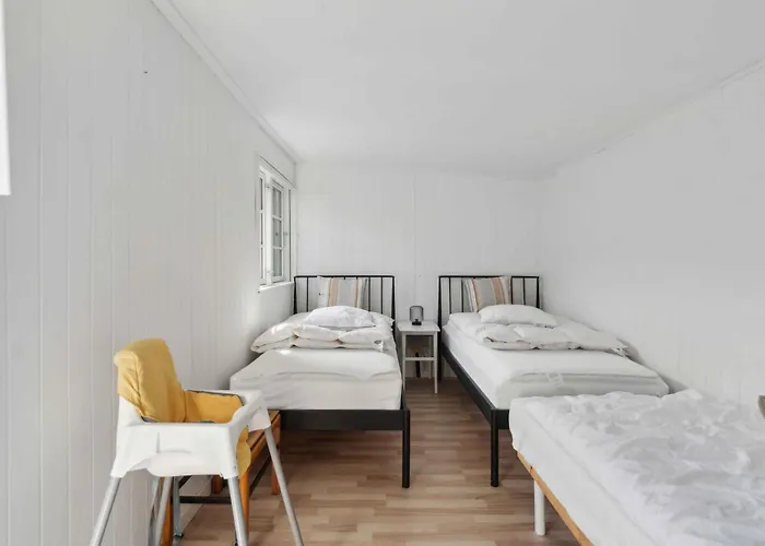 Cosy Summerhouse With Private Garden Feriehus Nyrup